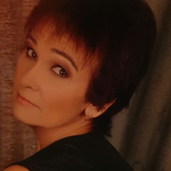 Meet your Posher, Charmaine - Picture 1 of 1